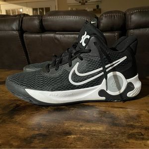 Nike KD Trey 5 IX Basketball CW3400-002 Size 11.5 Black/White